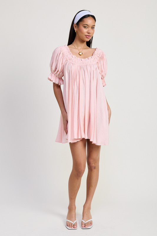 Effortlessly Elegant Dress with a Timeless Design