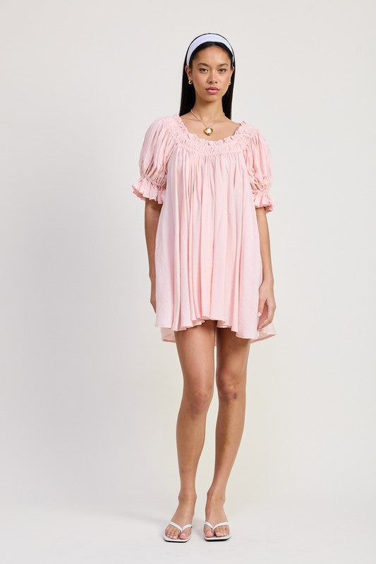 Effortlessly Elegant Dress with a Timeless Design