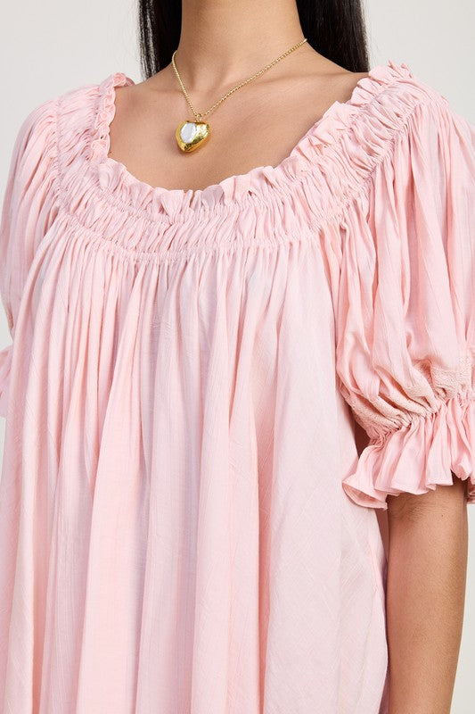 Effortlessly Elegant Dress with a Timeless Design