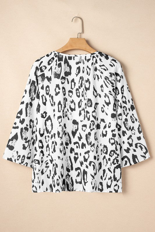 Well Tailored Blouse with a Graceful Silhouette