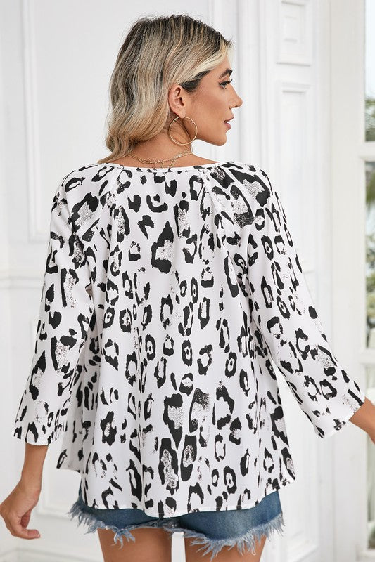 Well Tailored Blouse with a Graceful Silhouette