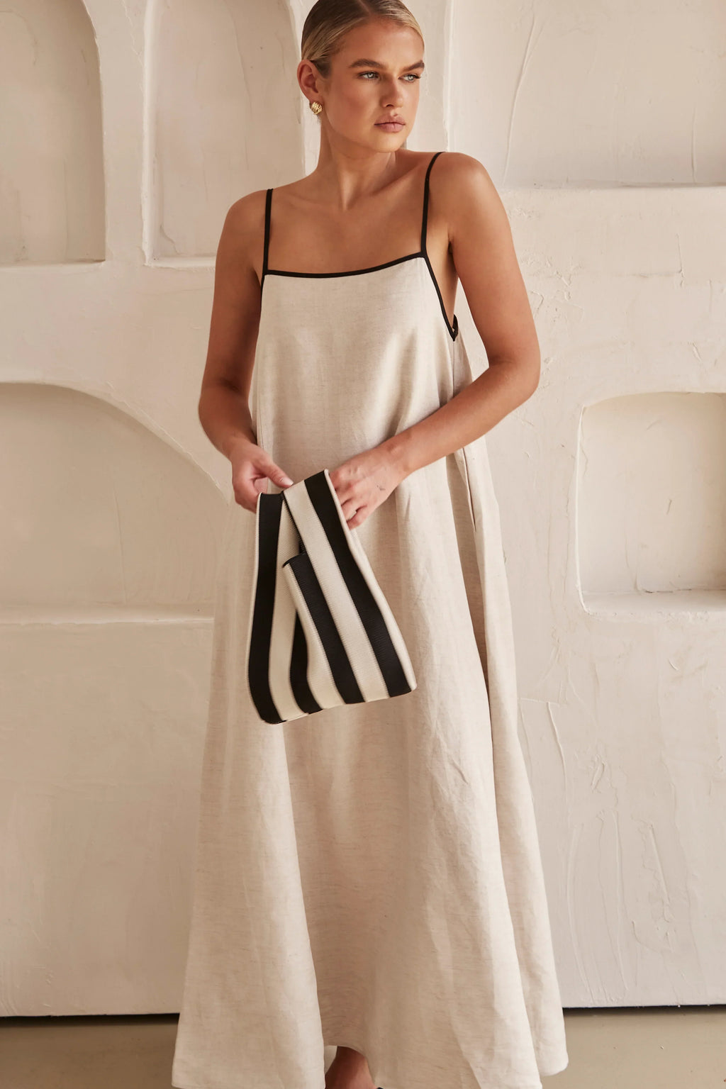 Gracefully Styled Dress for Any Occasion