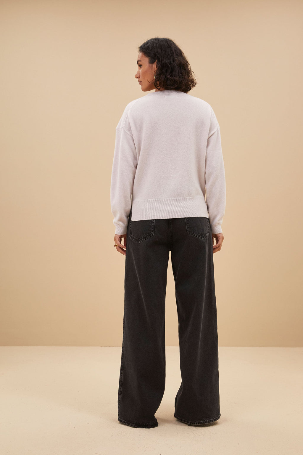 Classic Vintage Shirt with a Flattering Fit