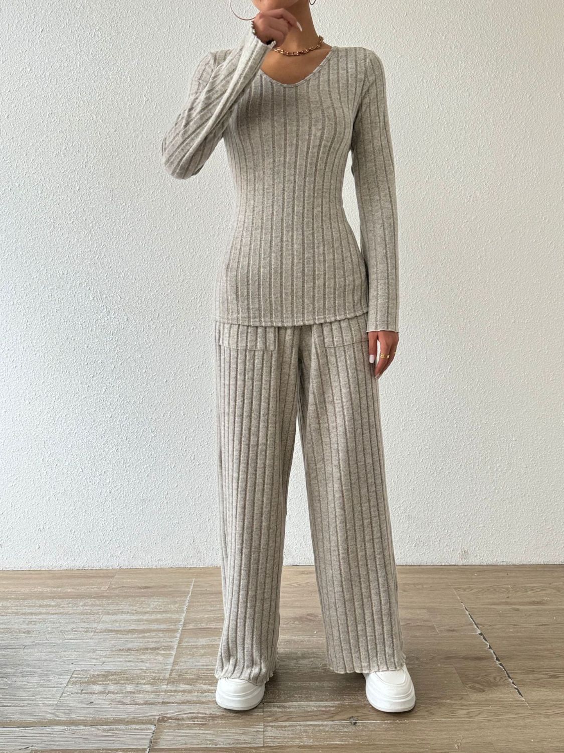 Sophisticated Trousers with a Clean Classic Look