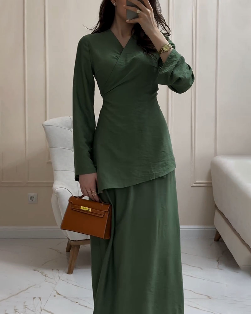 Sophisticated Dress with a Clean Classic Look