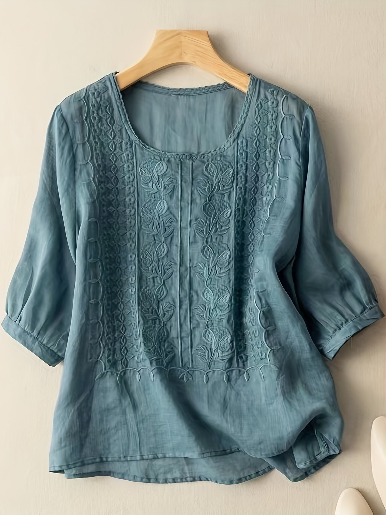 Polished Blouse with an Effortless Classic Look