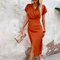 Well Tailored Dress with a Graceful Silhouette