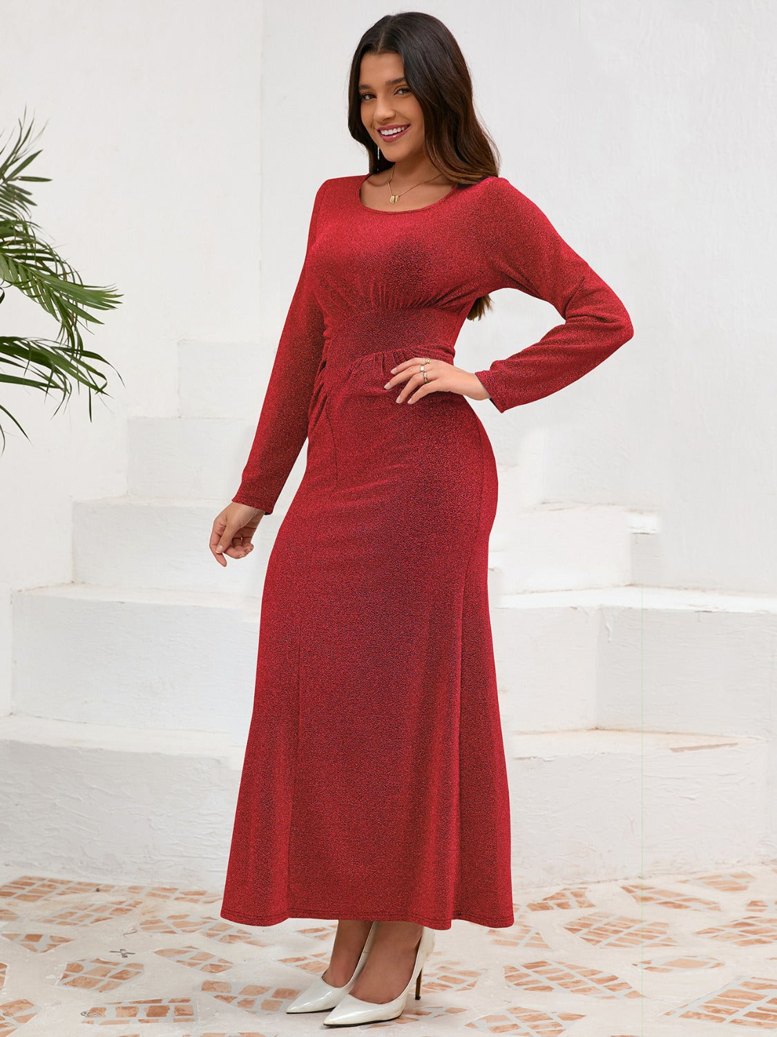 Well Tailored Dress with a Graceful Silhouette