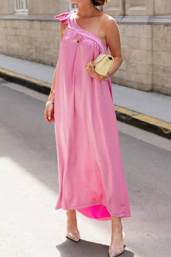 Well Tailored Dress with a Graceful Silhouette