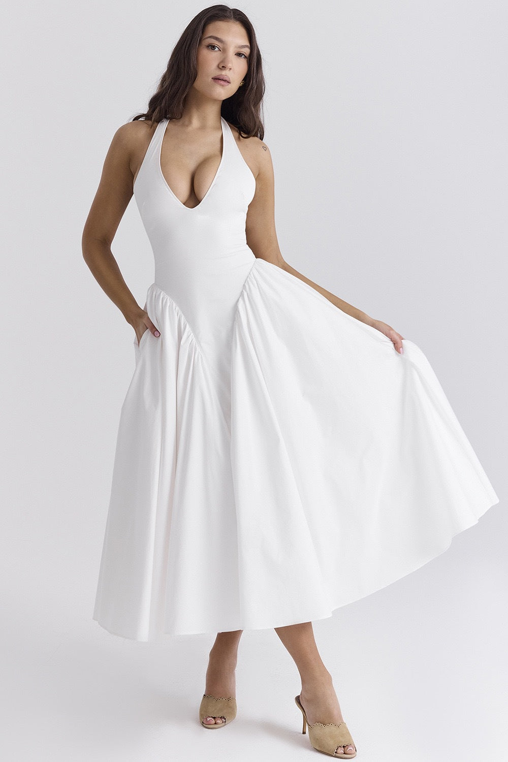 Polished Dress with an Effortless Classic Look