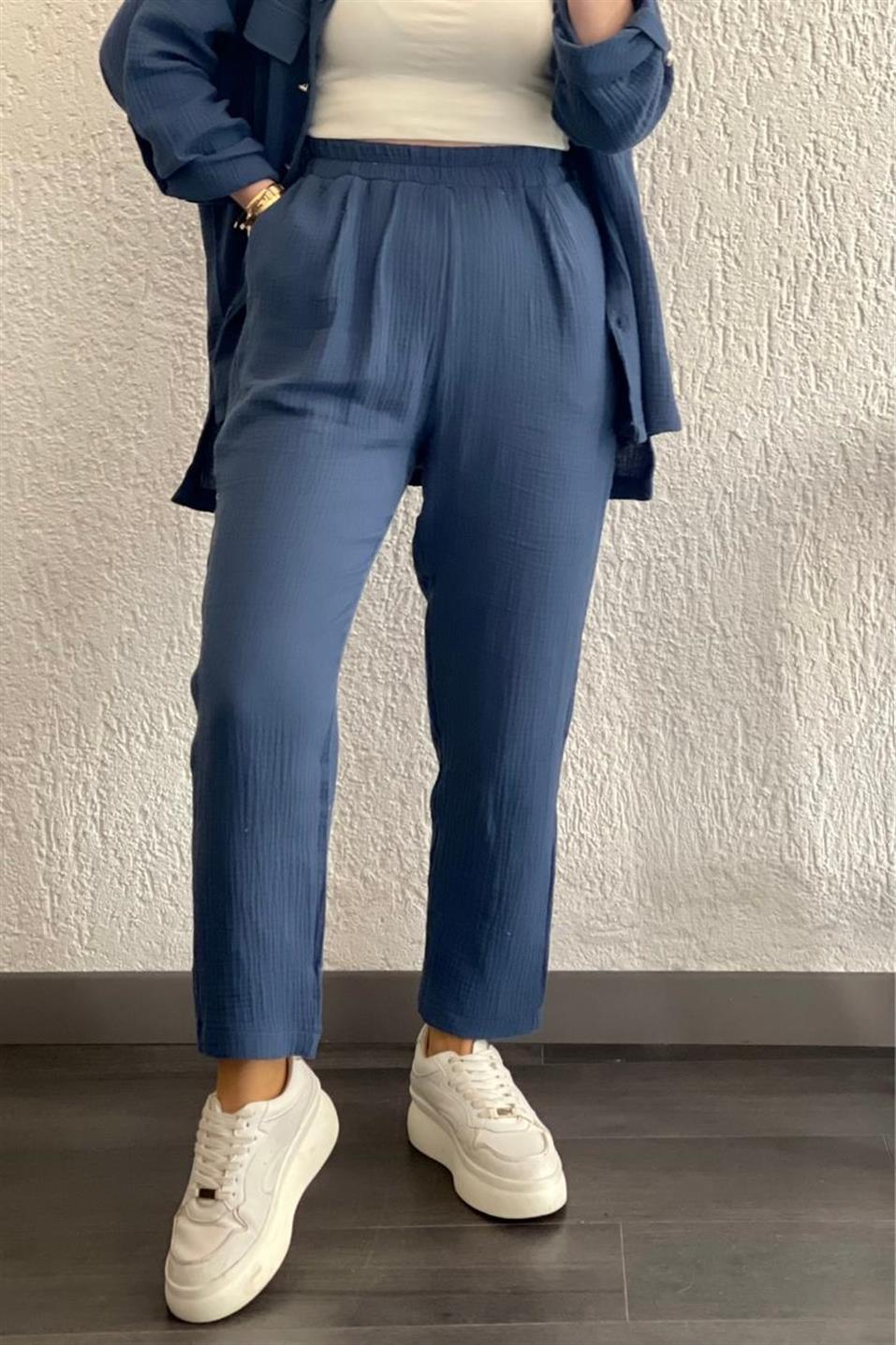 A Vintage Style Trousers with Delicate Timeless Details