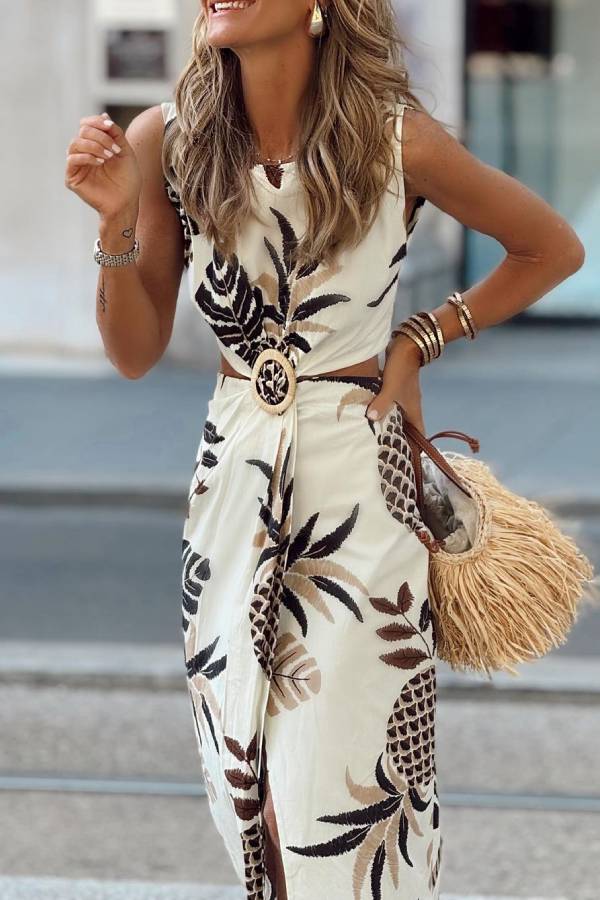 Polished Dress with an Effortless Classic Look
