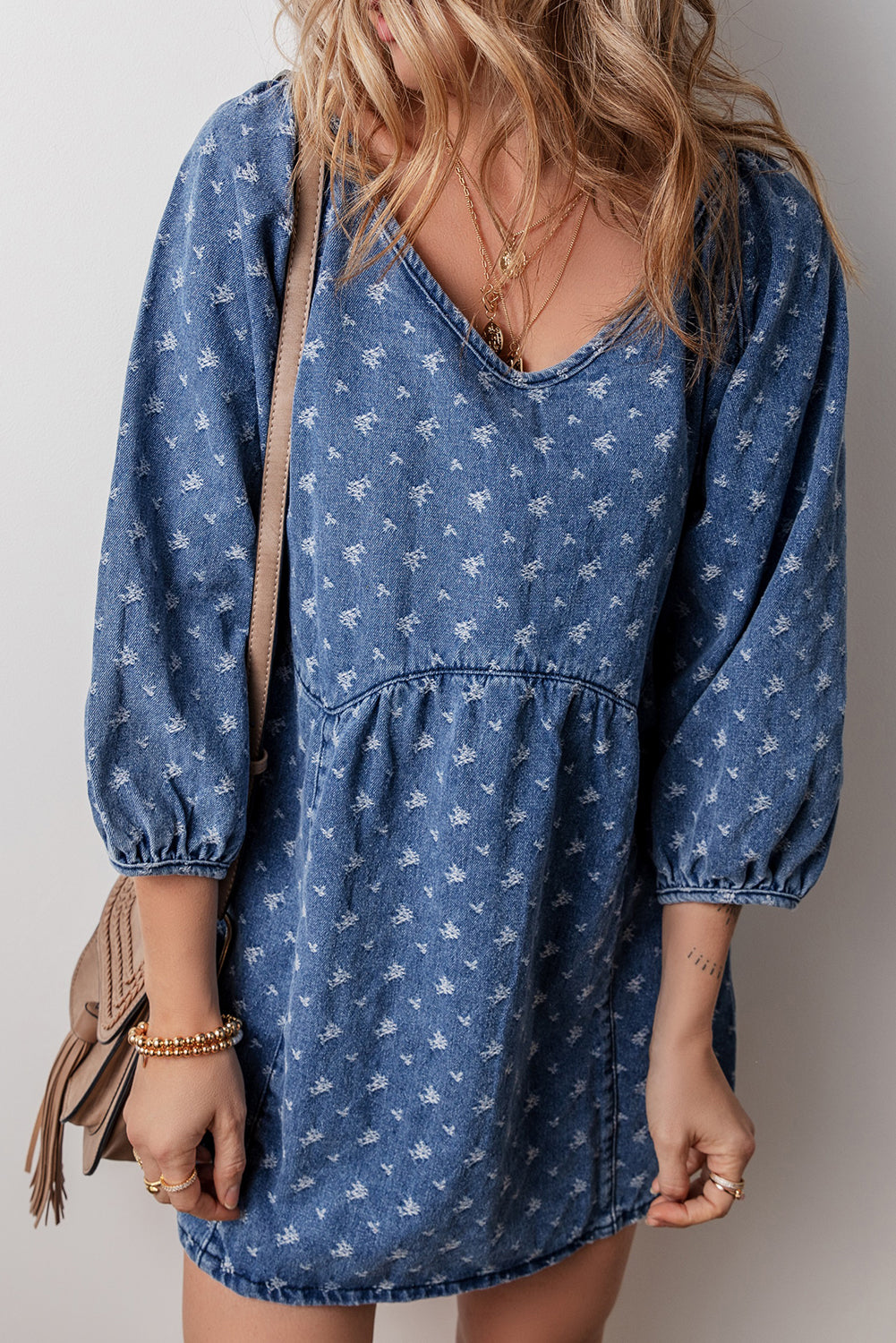 Well Tailored Dress with a Graceful Silhouette