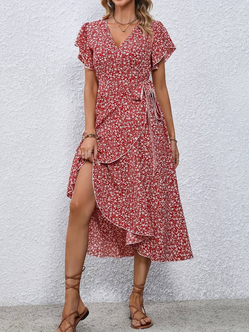 Beautifully Crafted Dress in a Classic Style