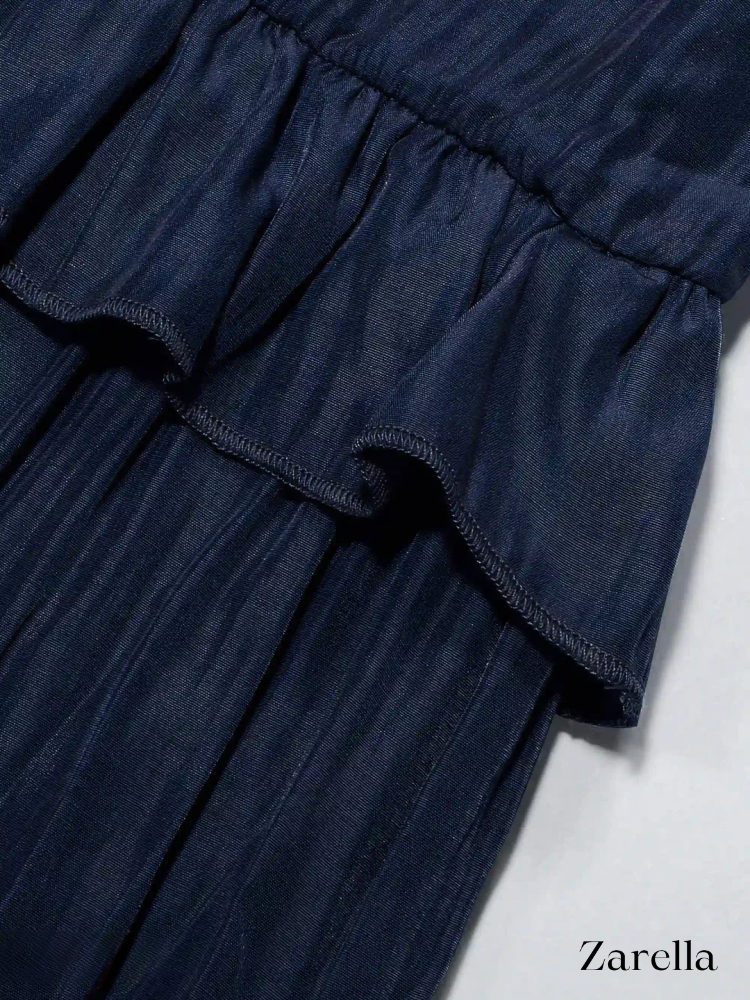Sophisticated Dress with a Clean Classic Look