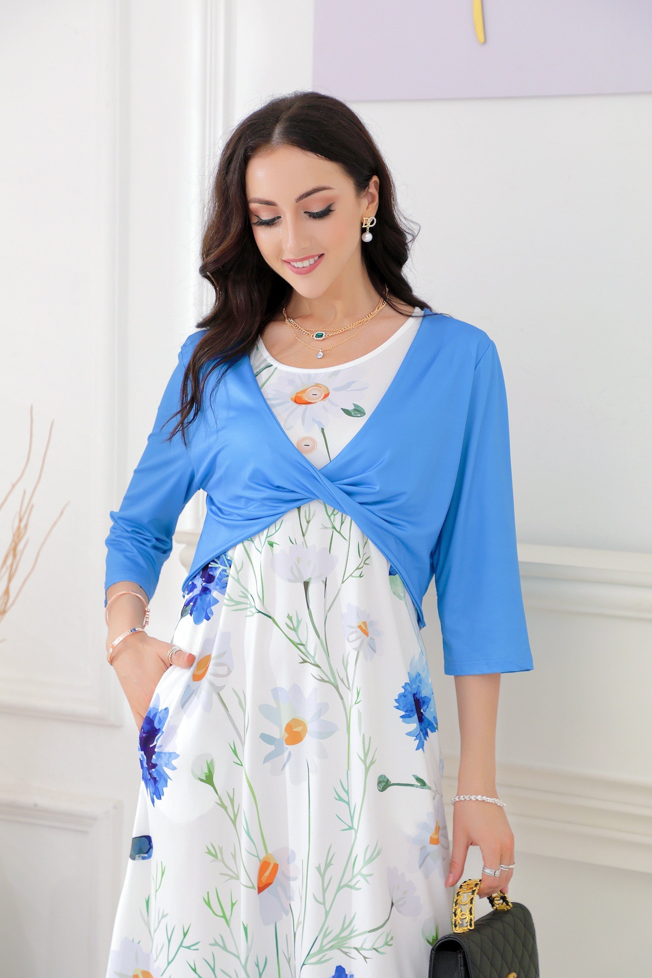 Beautifully Crafted Dress in a Classic Style
