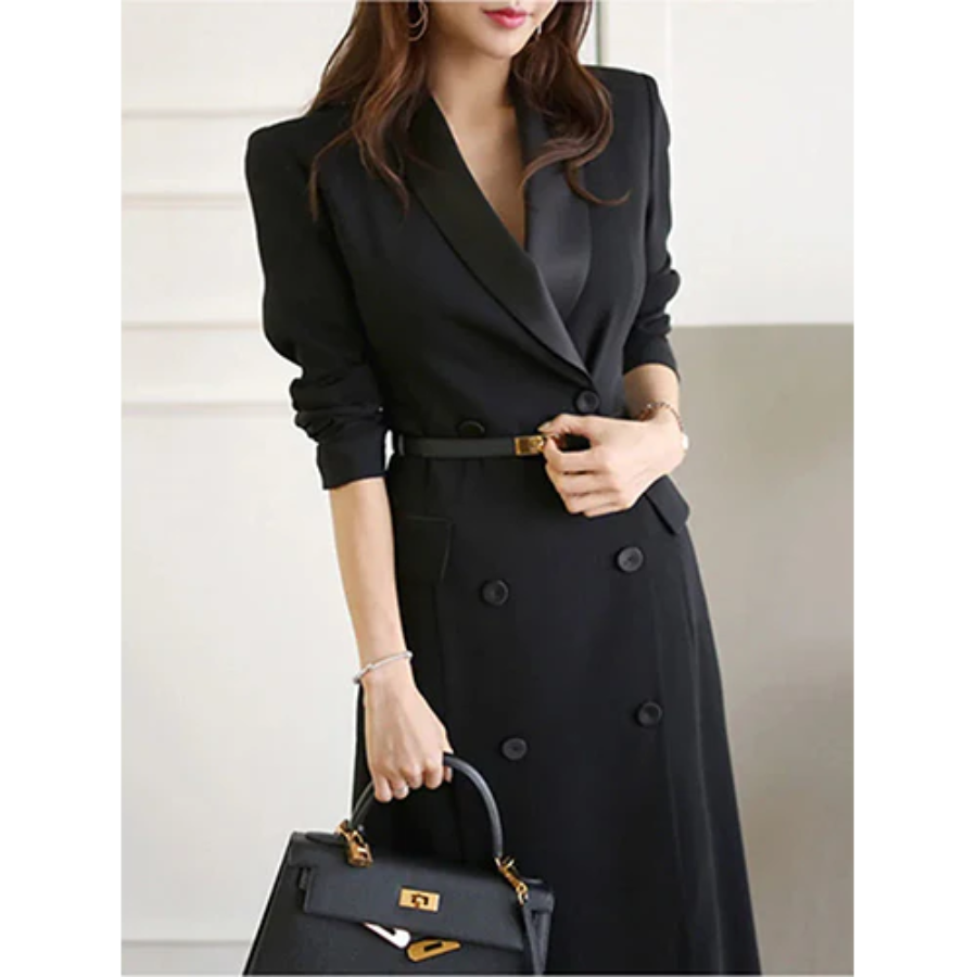 Beautifully Finished Dress in a Timeless Design