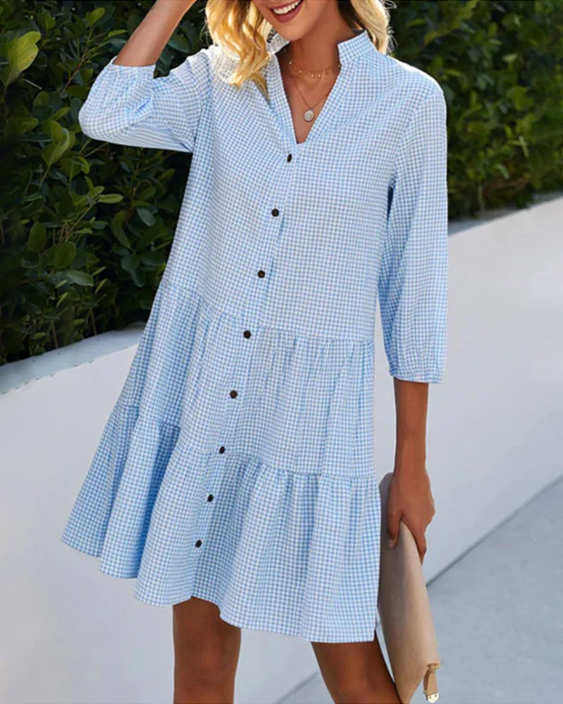 Classic Vintage Dress with a Flattering Fit