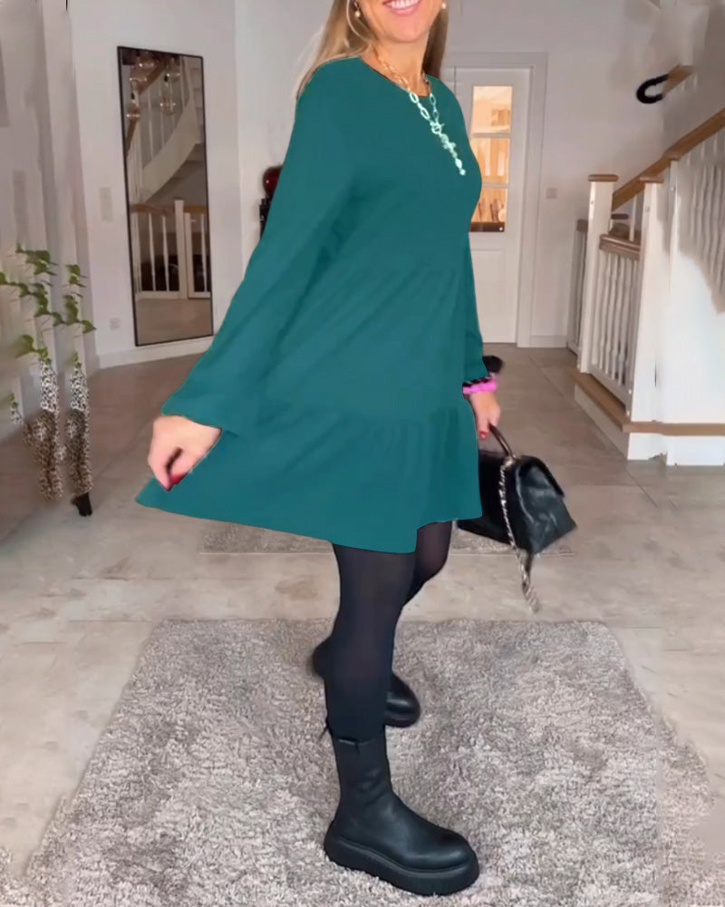 Effortlessly Elegant Dress with a Timeless Design
