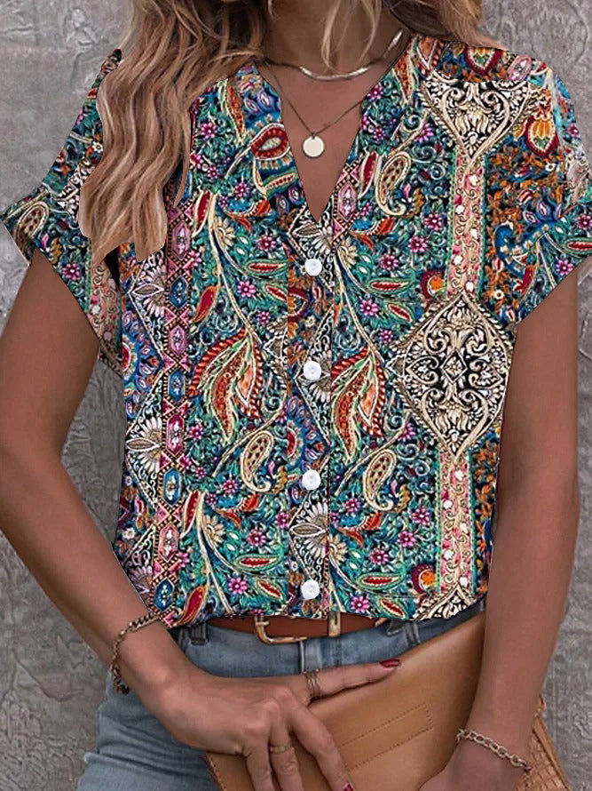 Sophisticated Blouse with a Clean Classic Look