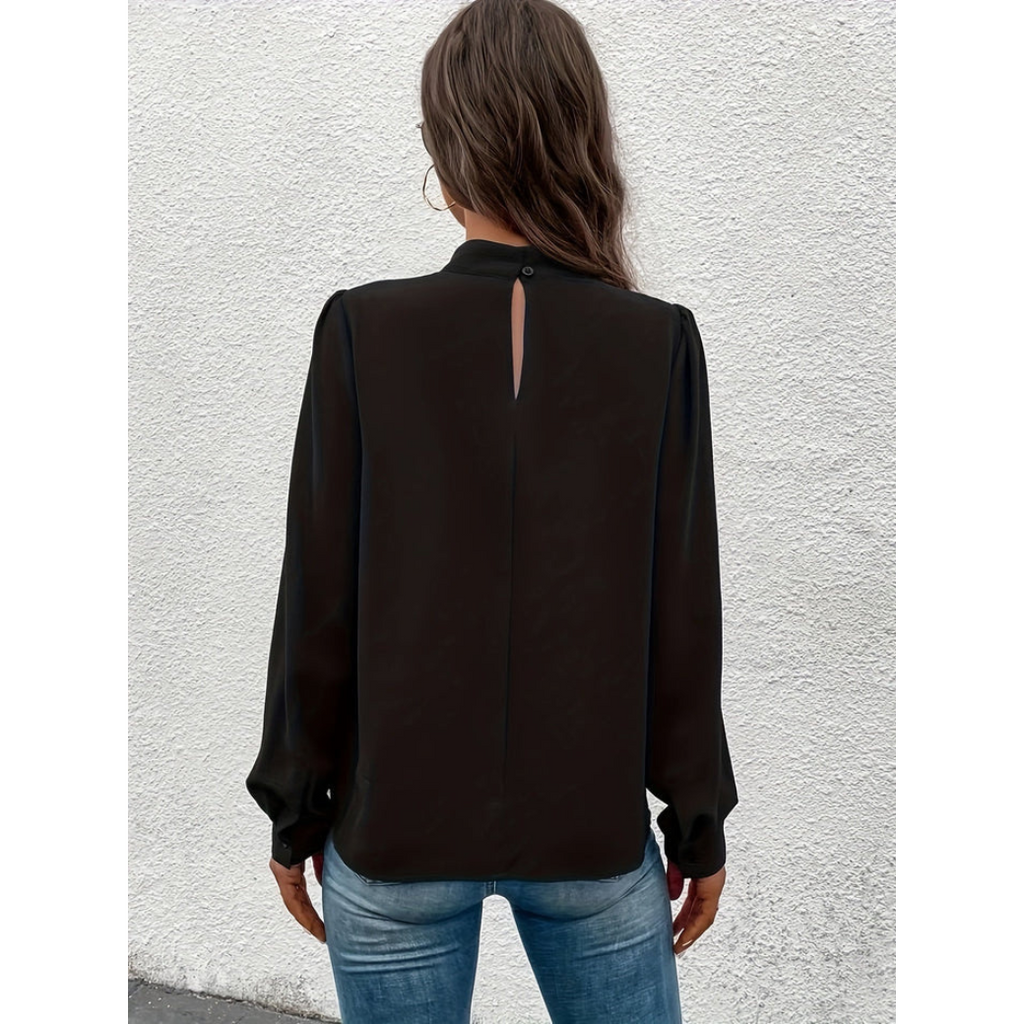 Gracefully Styled Blouse for Any Occasion