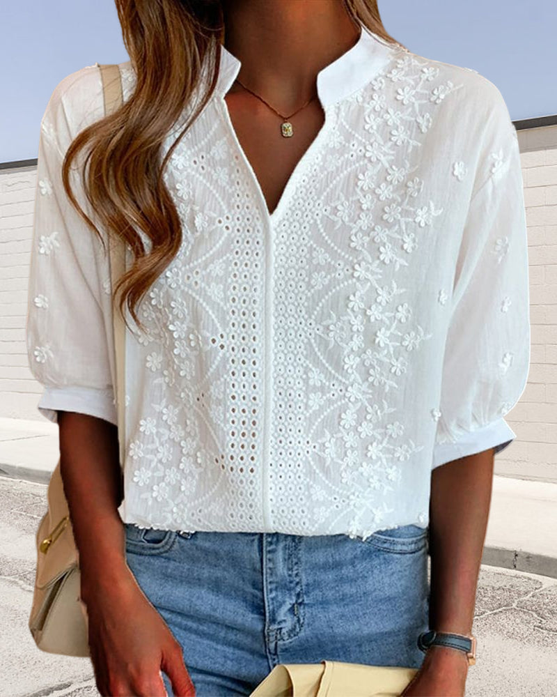 Sophisticated Blouse with a Clean Classic Look