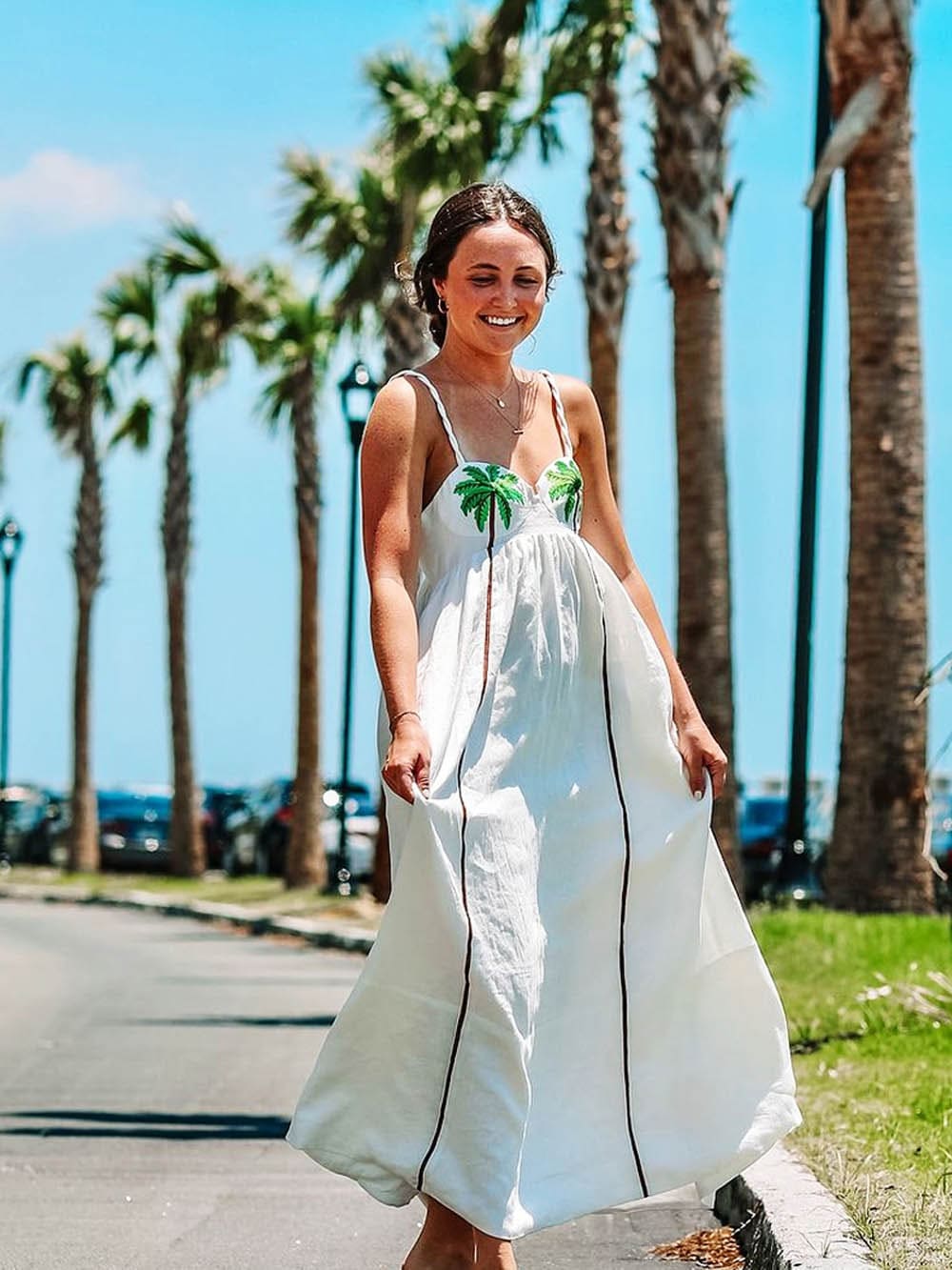 Gracefully Styled Dress for Any Occasion
