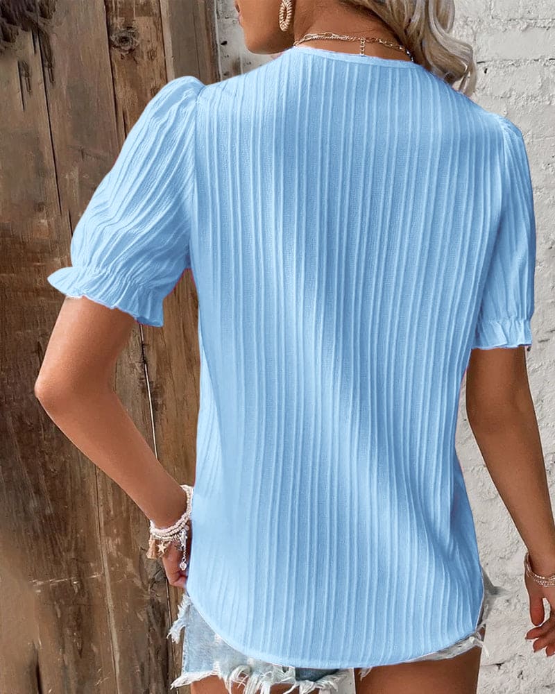 Beautifully Crafted Blouse in a Classic Style