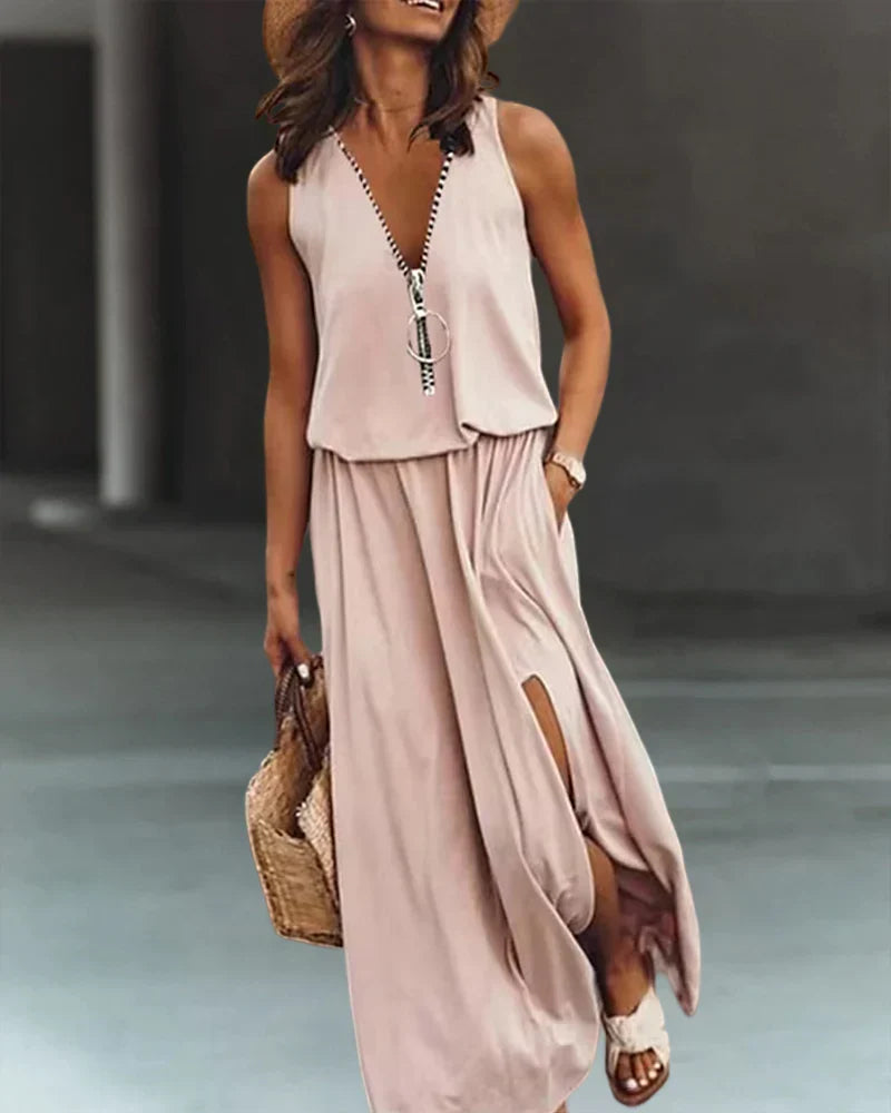 Beautifully Finished Dress in a Timeless Design