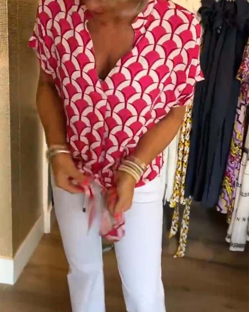 Classic Vintage & Enduringly Stylish Blouse
