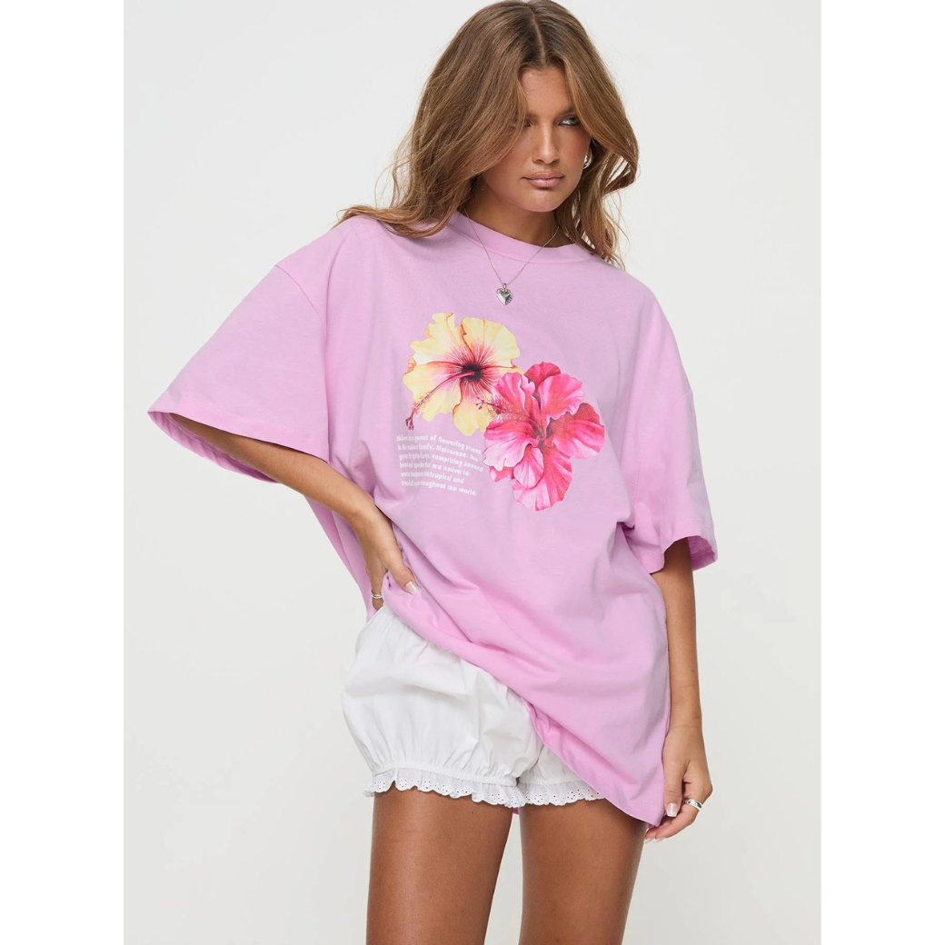 Classic Vintage T-Shirt with a Flattering Fit