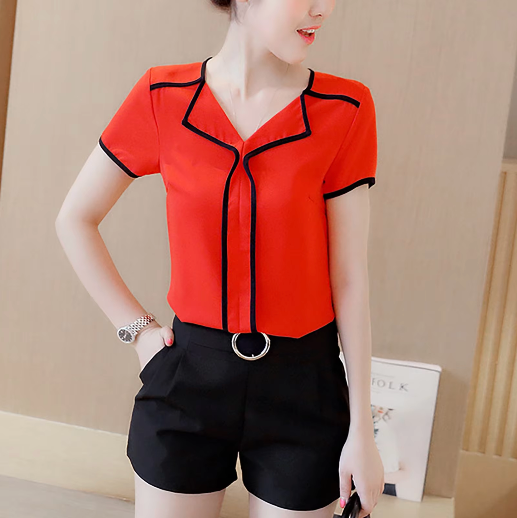 Classic Vintage & Enduringly Stylish Blouse