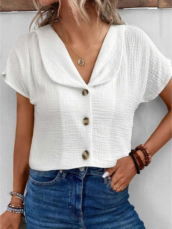 Elegantly Styled Blouse for Everyday Wear