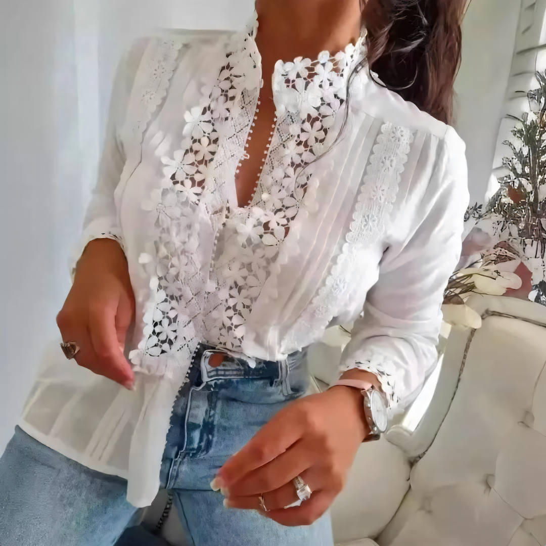 Sophisticated Blouse with a Clean Classic Look
