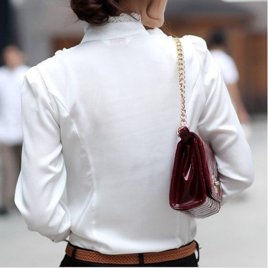Well Tailored Shirt with a Graceful Silhouette