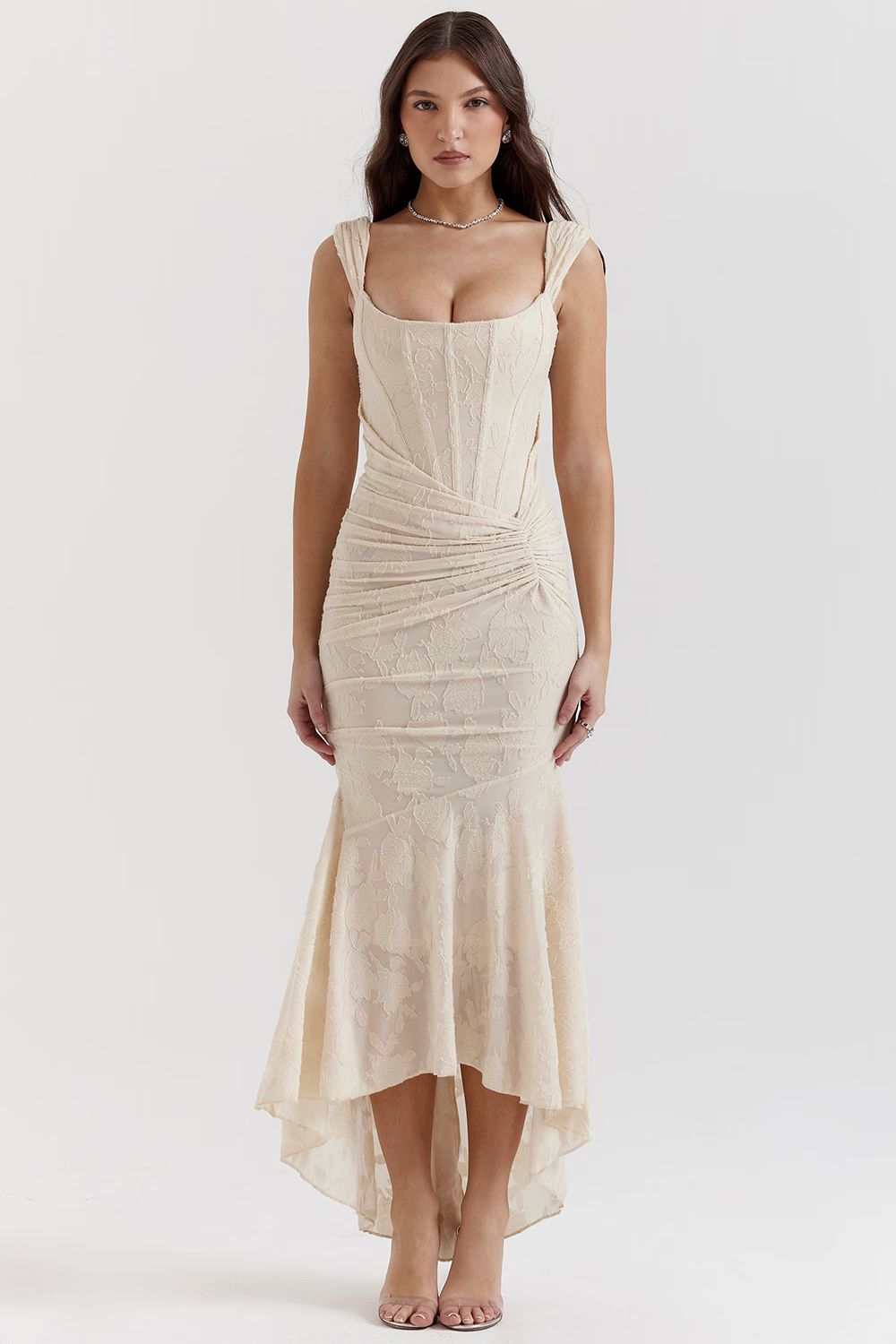 Beautifully Crafted Dress in a Classic Style