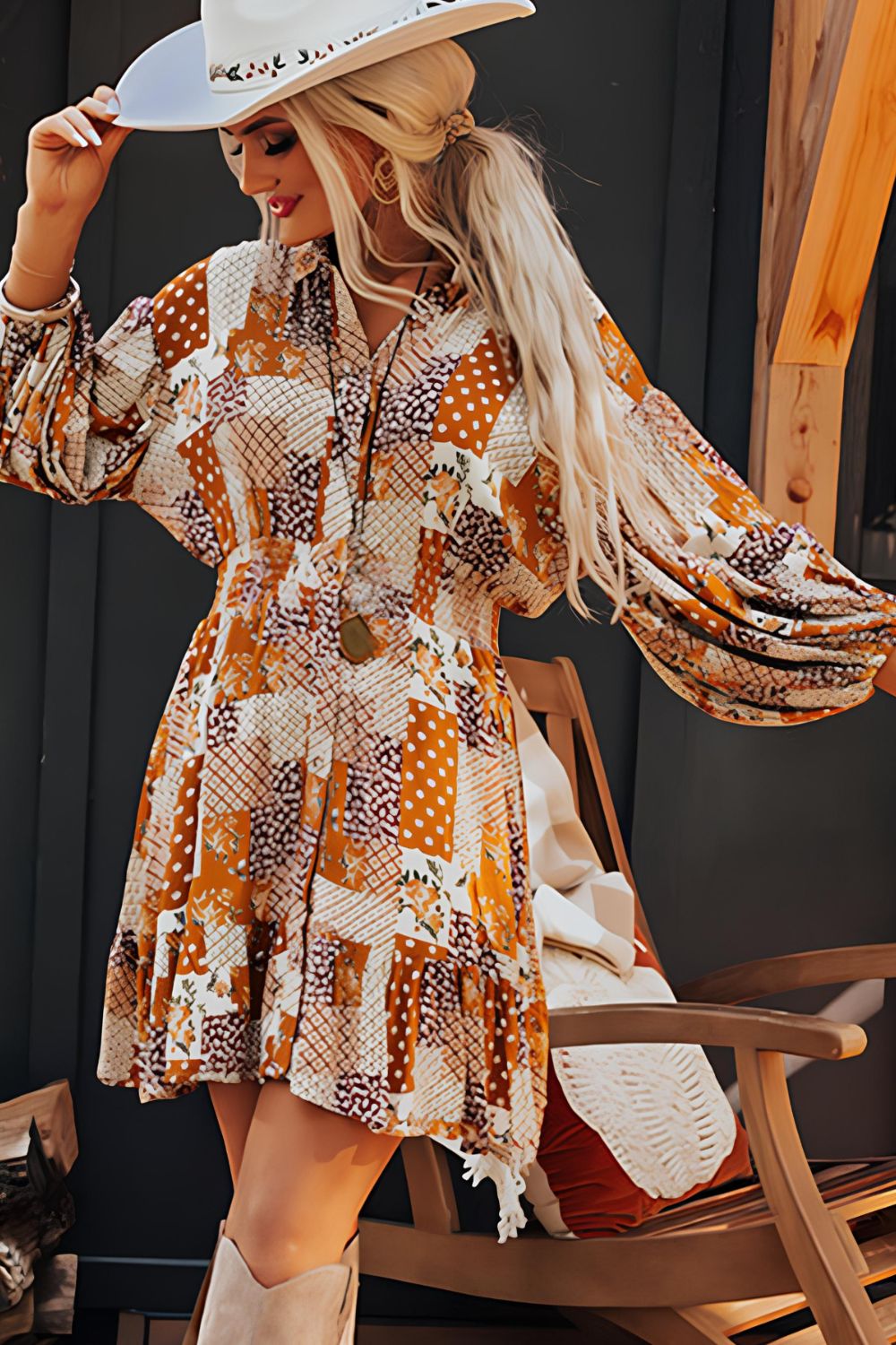 Effortlessly Elegant Dress with a Timeless Design