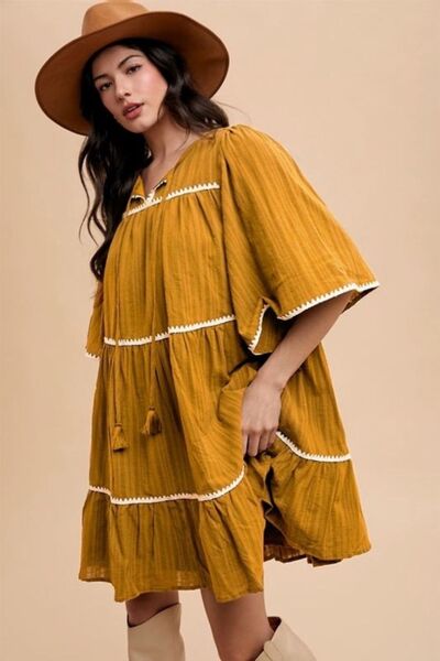 Beautifully Finished Dress in a Timeless Design