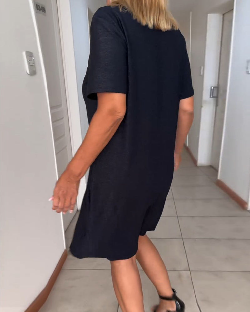 Classic Vintage Dress with a Flattering Fit