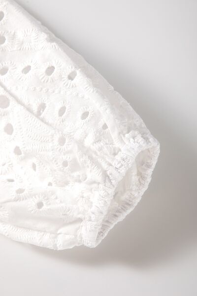 Classic Vintage & Enduringly Stylish Blouse