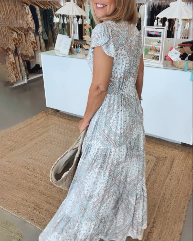 Classic Vintage & Enduringly Stylish Dress