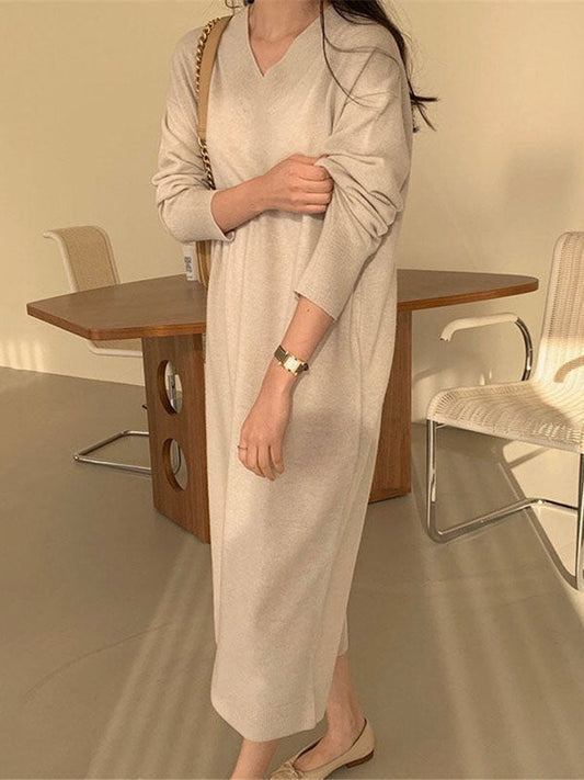 Effortlessly Elegant Dress with a Timeless Design