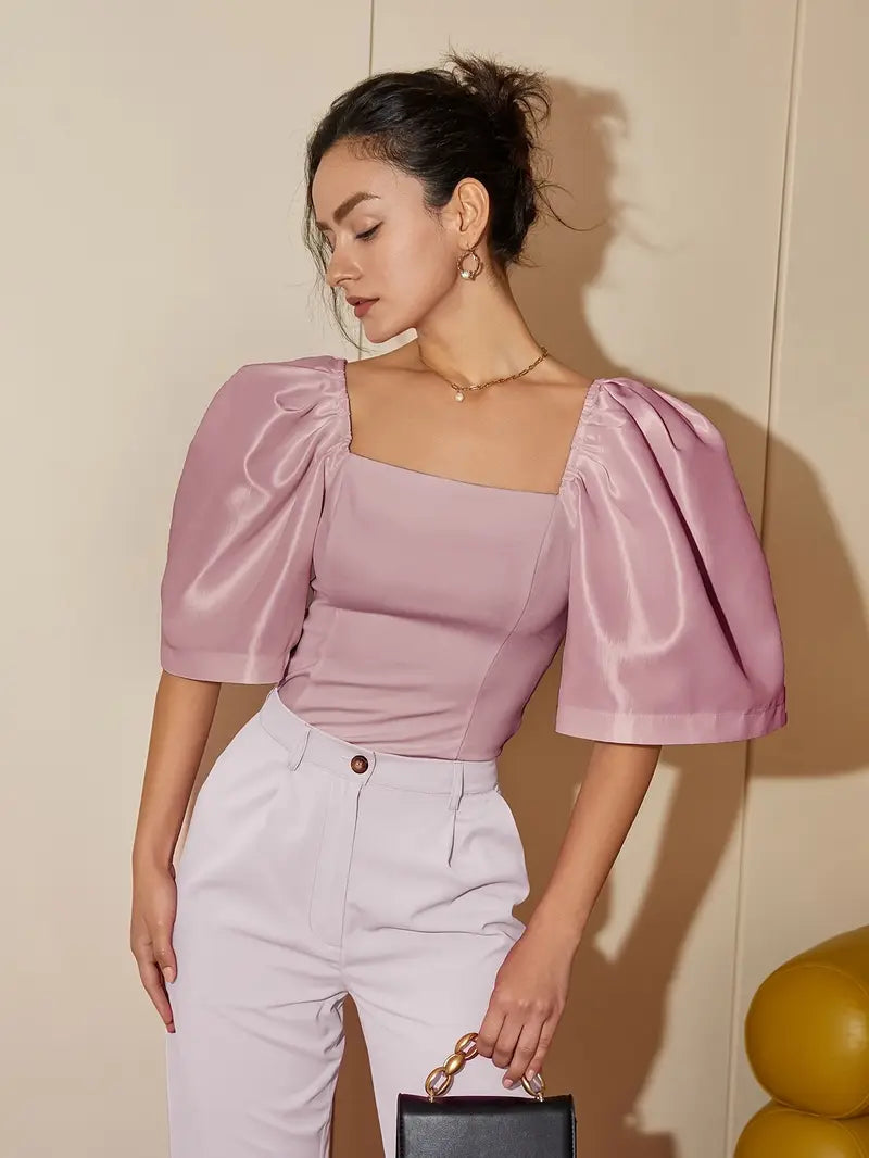 Well Tailored Blouse with a Graceful Silhouette