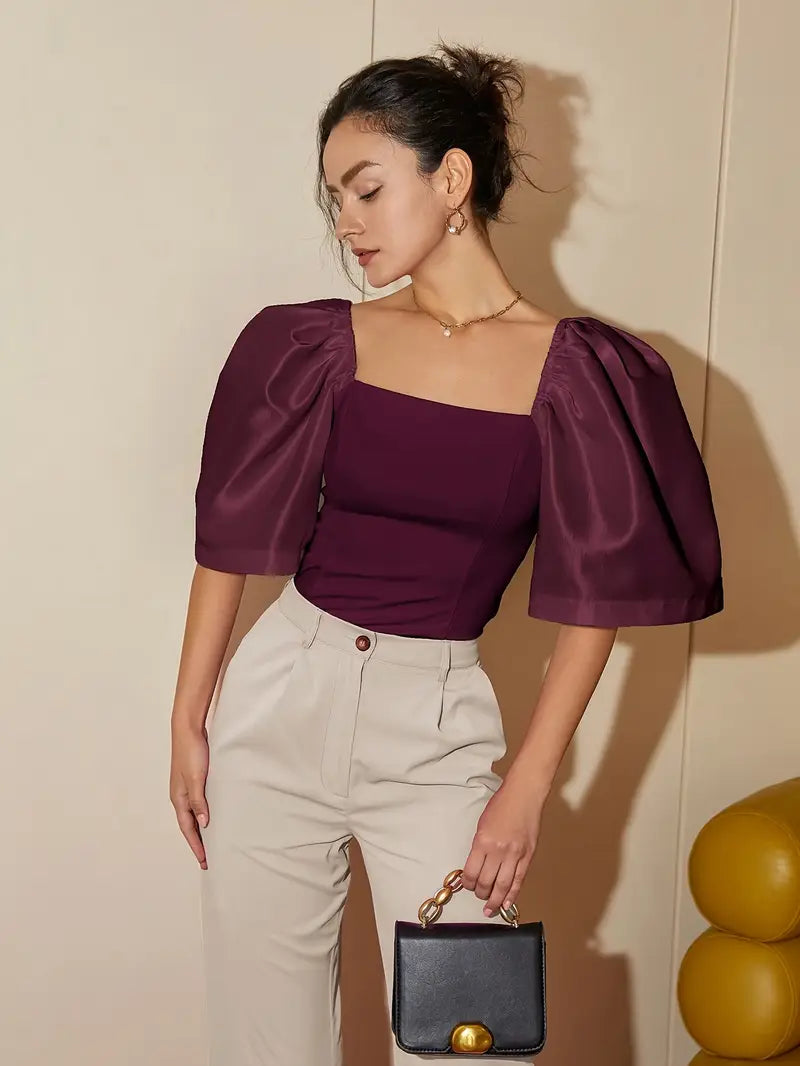 Well Tailored Blouse with a Graceful Silhouette