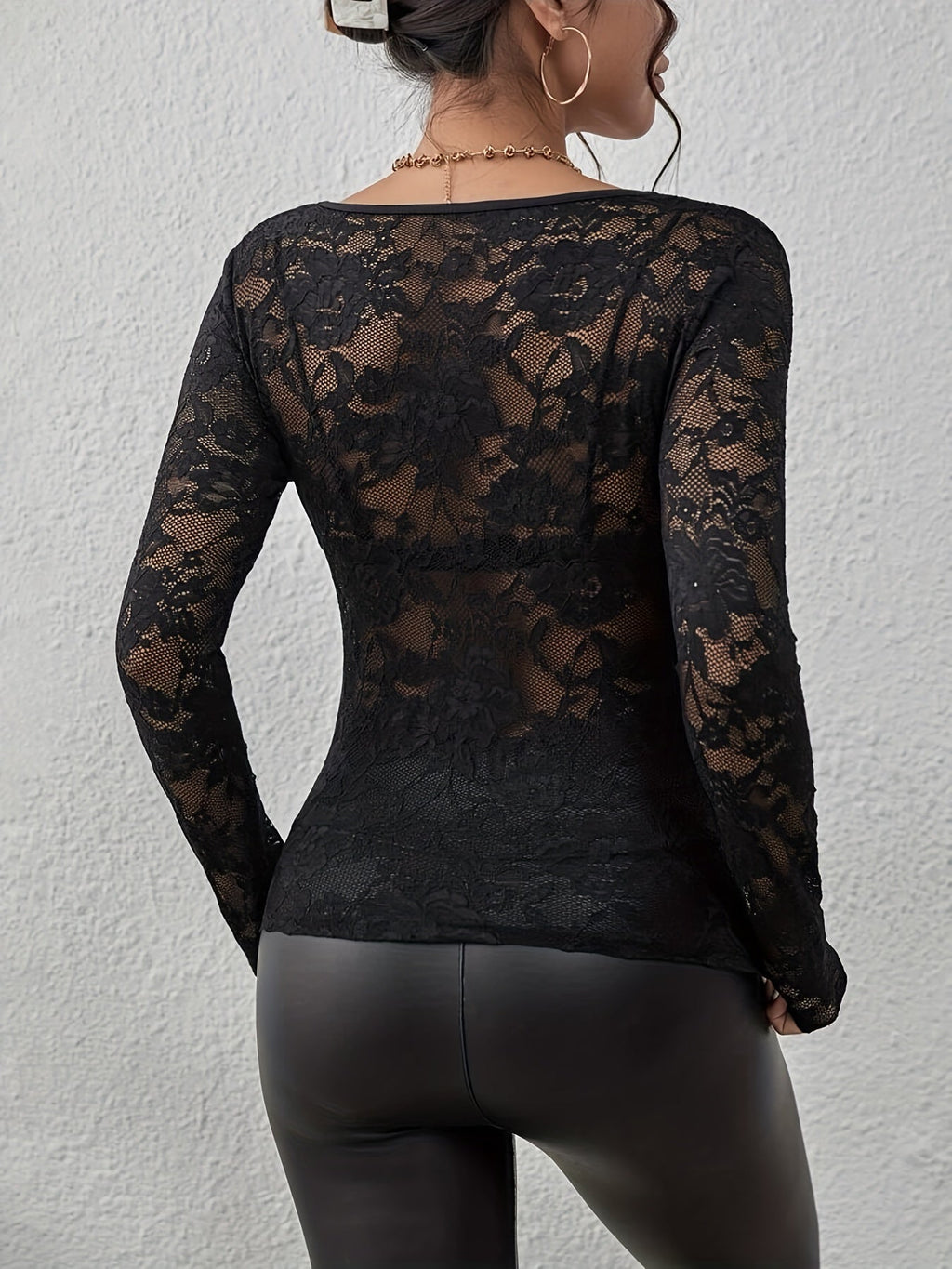 Effortlessly Elegant Shirt with a Timeless Design