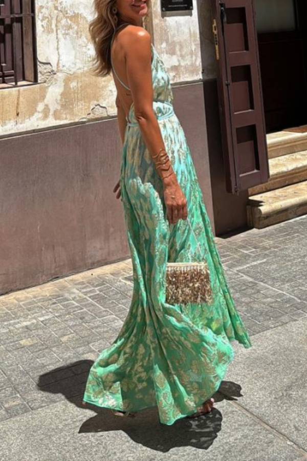 A Vintage Style Dress with Delicate Timeless Details