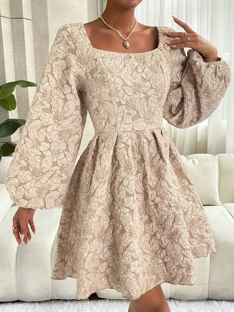 Sophisticated Dress with a Clean Classic Look