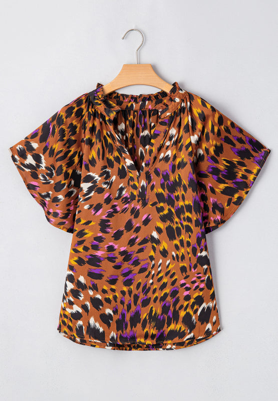 Well Tailored Blouse with a Graceful Silhouette