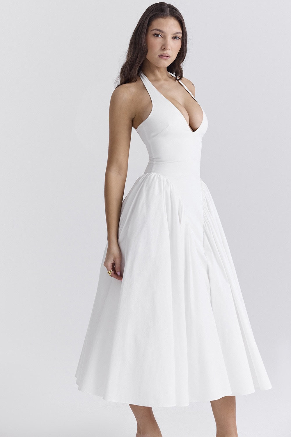 Polished Dress with an Effortless Classic Look