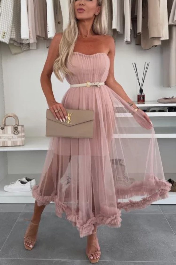 Gracefully Styled Dress for Any Occasion